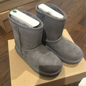 Brand new Grey ugg